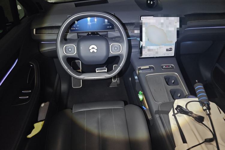 Used Nio ES8 2024 100kWh Signature Edition Steering Wheel