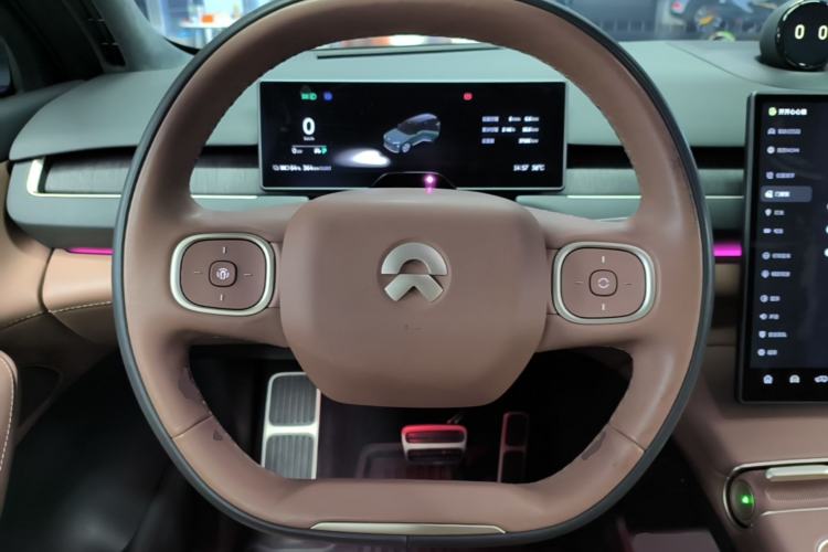 Used Nio ES8 2024 100kWh Signature Edition Steering Wheel