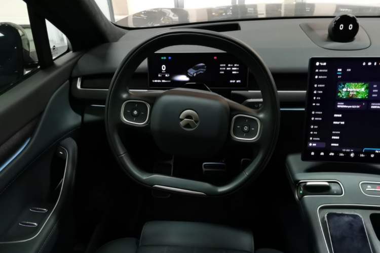 Used Nio ES8 2024 100kWh Signature Edition Steering Wheel