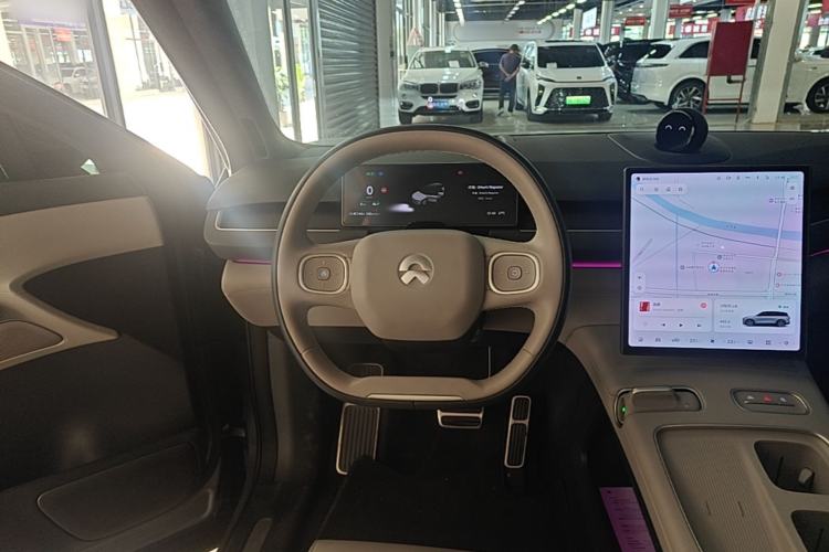 Used Nio ES8 2024 75 kWh Executive Edition Steering Wheel