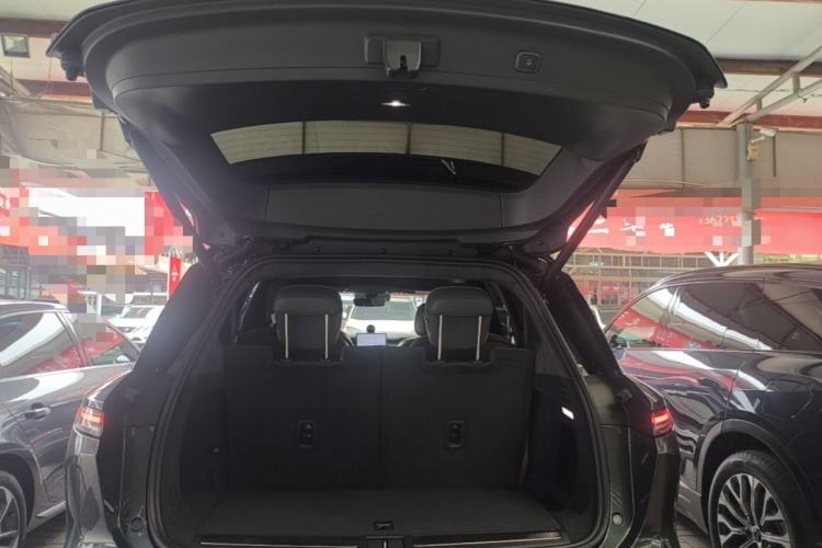 Used Nio ES8 2024 75 kWh Trunk