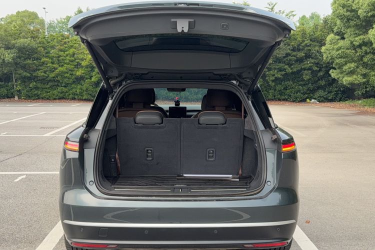 Used Nio ES8 2024 75 kWh Trunk
