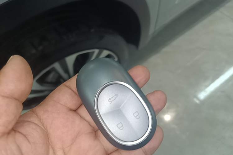 Used Nio ES8 2024 75 kWh Vehicle Key