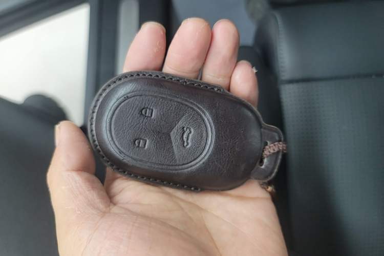 Used Nio ES8 2024 75 kWh Vehicle Key