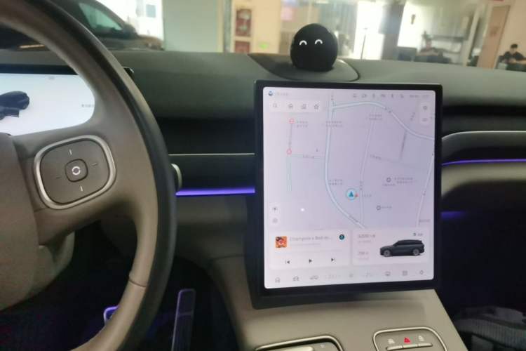 Used Nio ES8 2024 75 kWh Audio And AC Panel