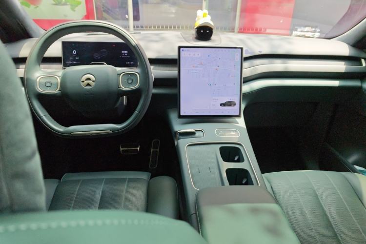 Used Nio ES8 2024 100kWh Signature Edition Center Console