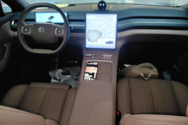 Used Nio ES8 2024 100kWh Signature Edition Center Console