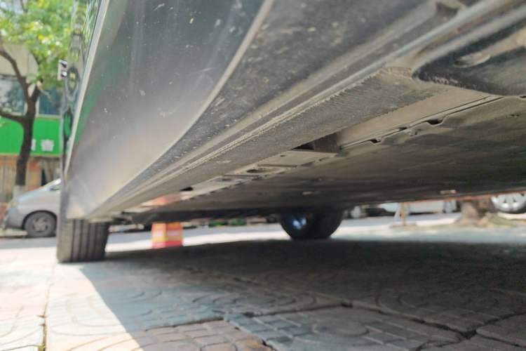 Used Nio ES8 2024 100kWh Signature Edition Chassis Front Right