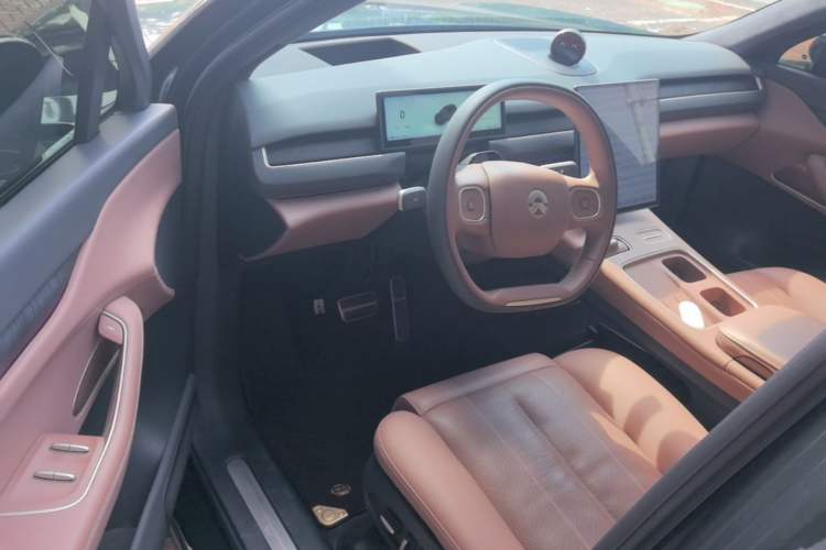 Used Nio ES8 2024 100kWh Signature Edition Driver Seat