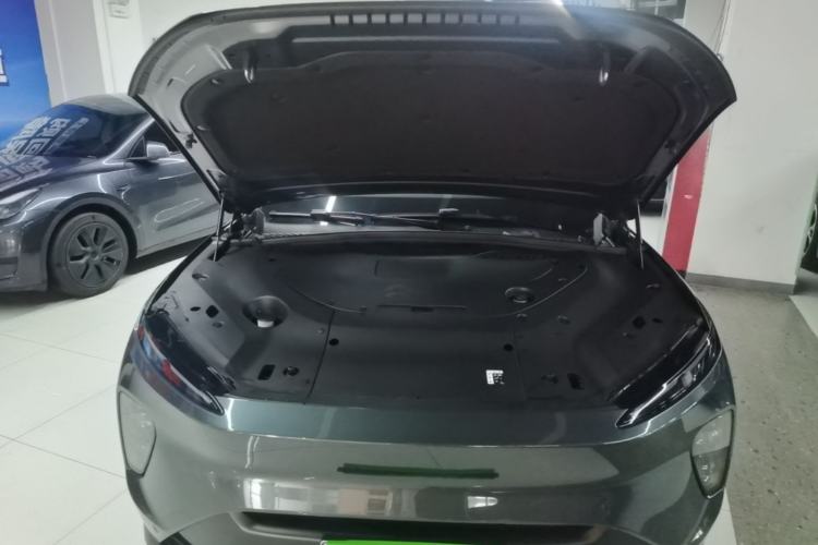 Used Nio ES8 2024 75 kWh Engine Bay