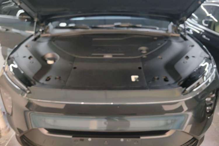 Used Nio ES8 2024 100kWh Signature Edition Engine Bay