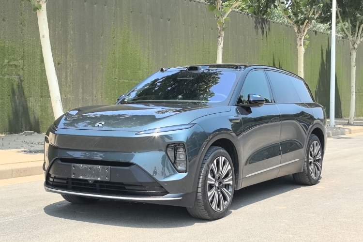 Used Nio ES8 2024 75 kWh Exterior 1