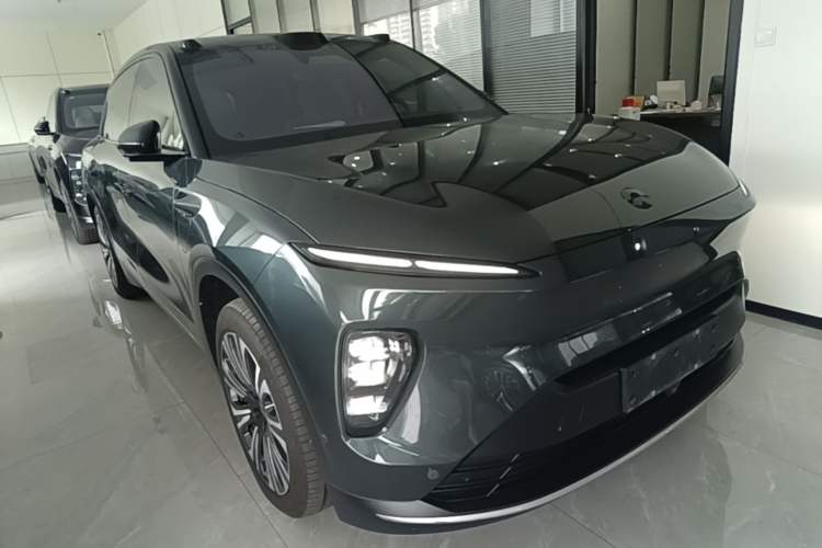 Used Nio ES8 2024 75 kWh Exterior 1