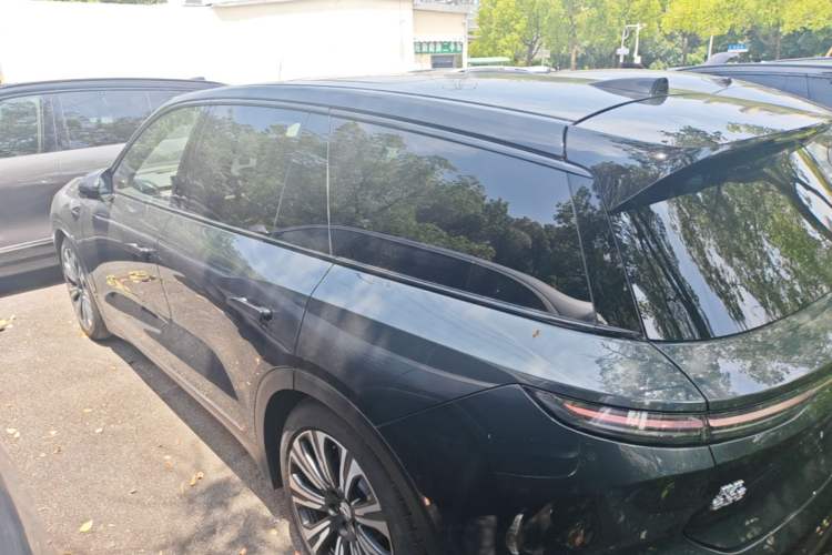 Used Nio ES8 2024 75 kWh Exterior 2