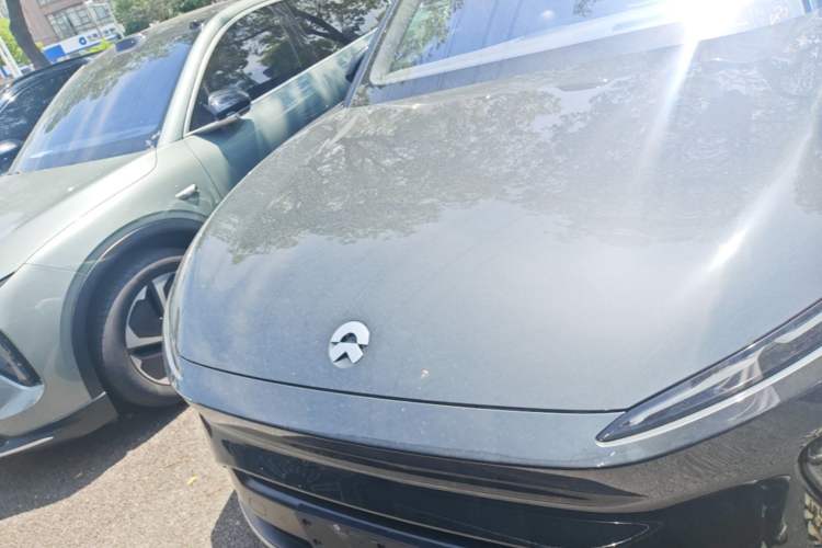 Used Nio ES8 2024 75 kWh Front