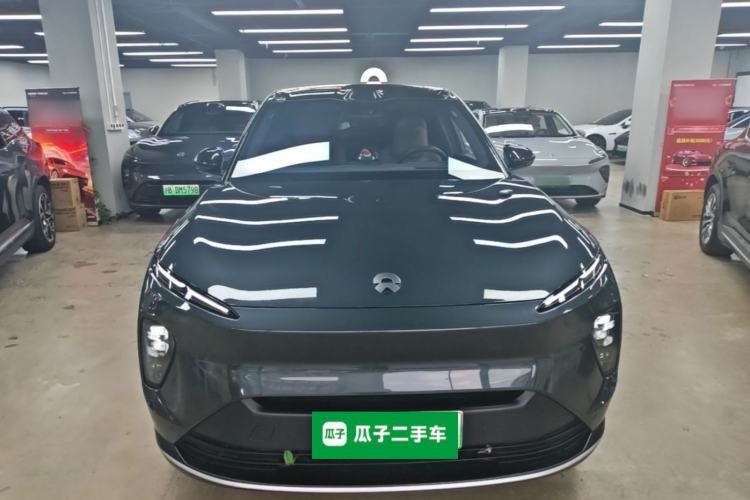 Used Nio ES8 2024 75 kWh Front