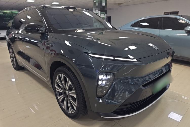 Used Nio ES8 2024 75 kWh Front Right 45 Deg
