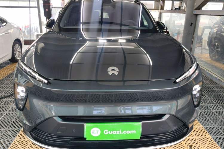 Used Nio ES8 2024 75 kWh Front