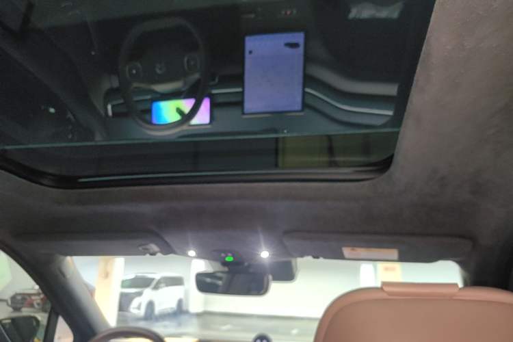 Used Nio ES8 2024 100kWh Signature Edition Headliner