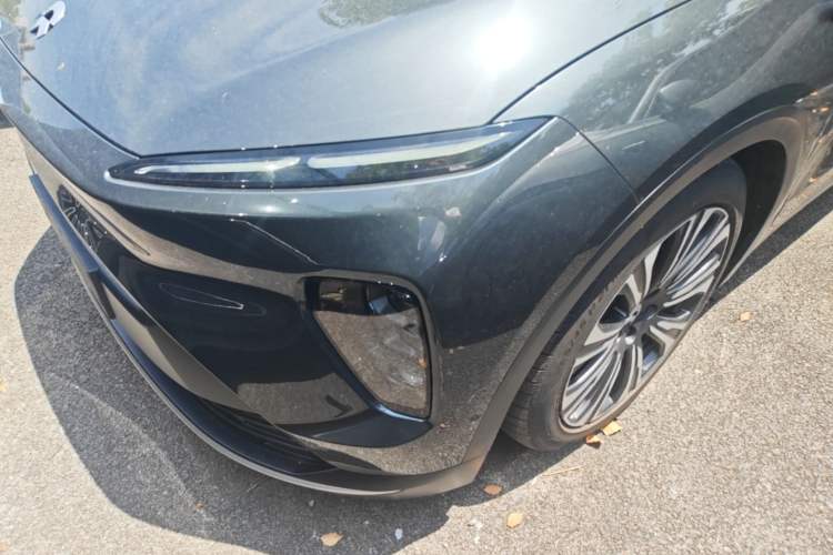 Used Nio ES8 2024 75 kWh Left Front Headlight