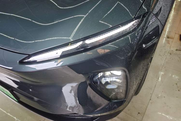 Used Nio ES8 2024 75 kWh Left Front Headlight