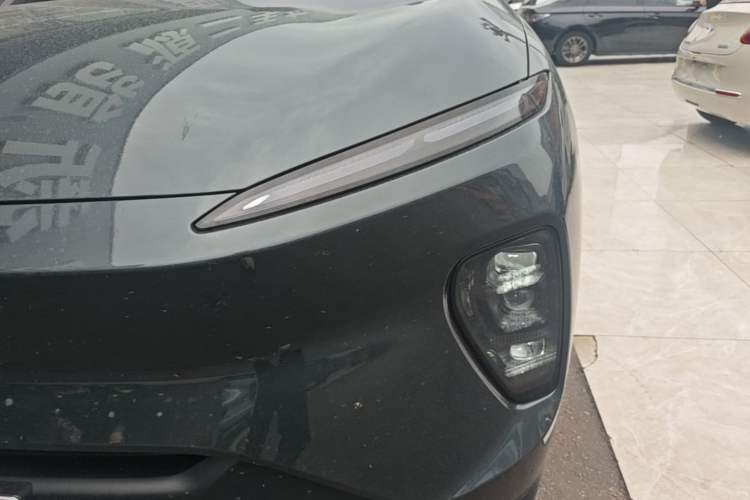 Used Nio ES8 2024 75 kWh Left Front Headlight