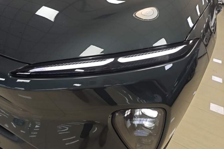 Used Nio ES8 2024 75 kWh Left Front Headlight
