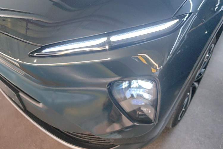Used Nio ES8 2024 100kWh Signature Edition Left Front Headlight