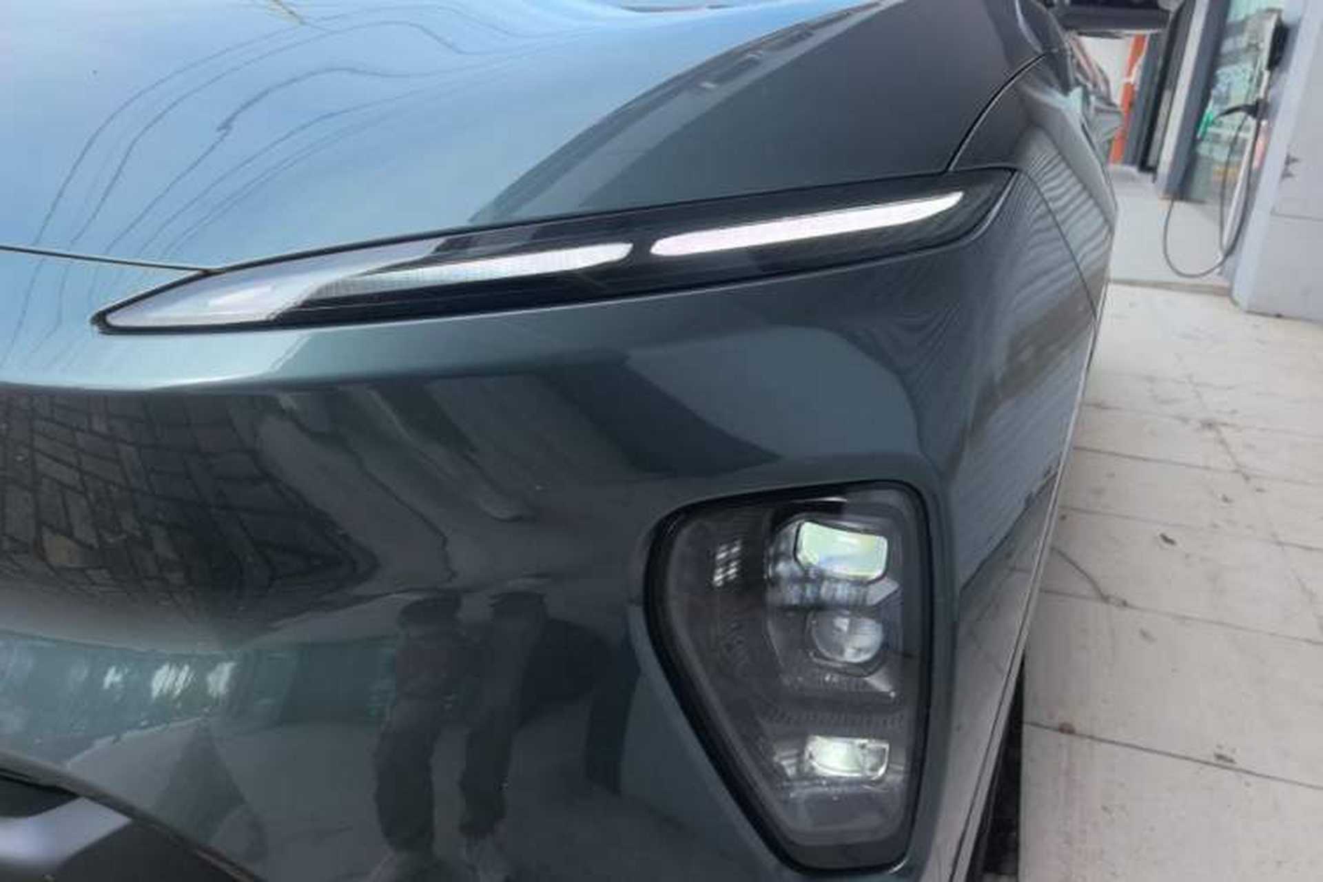 Used Nio ES8 2024 100kWh Signature Edition Left Front Headlight