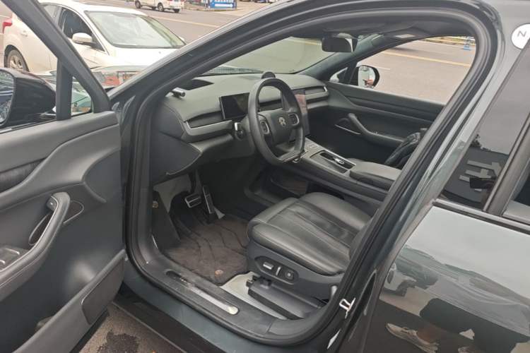 Used Nio ES8 2024 75 kWh Left Front Seat