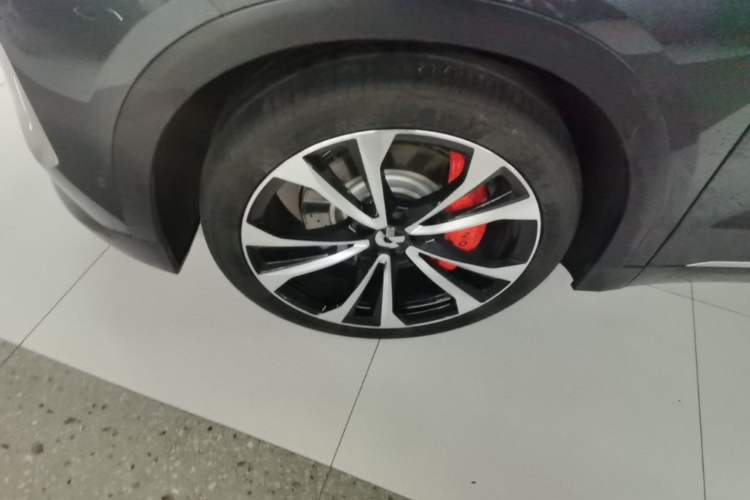 Used Nio ES8 2024 75 kWh Left Front Wheel Hub