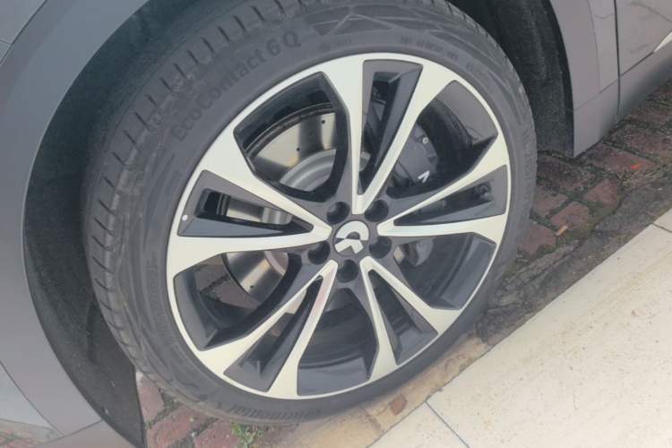 Used Nio ES8 2024 100kWh Signature Edition Left Front Wheel Hub