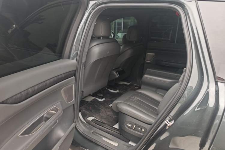 Used Nio ES8 2024 75 kWh Left Rear Seat