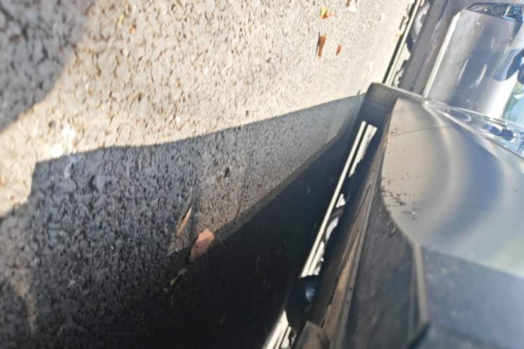 Used Nio ES8 2024 75 kWh Left Side Sill