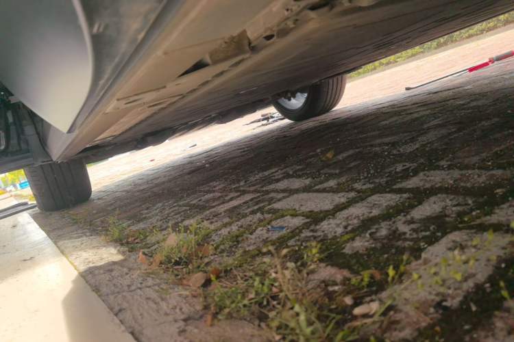 Used Nio ES8 2024 100kWh Signature Edition Left Side Sill