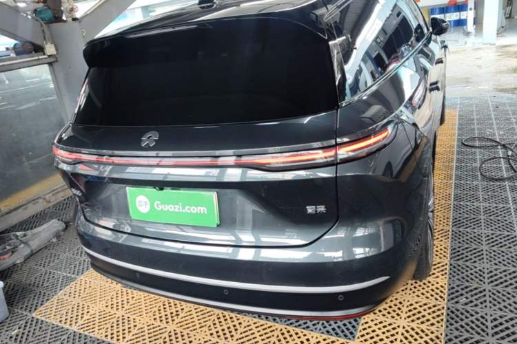 Used Nio ES8 2024 75 kWh Rear