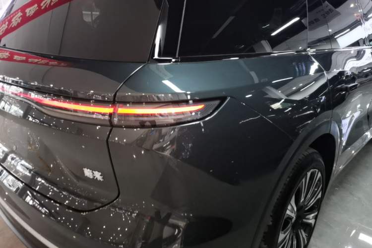 Used Nio ES8 2024 75 kWh Right Rear Taillight
