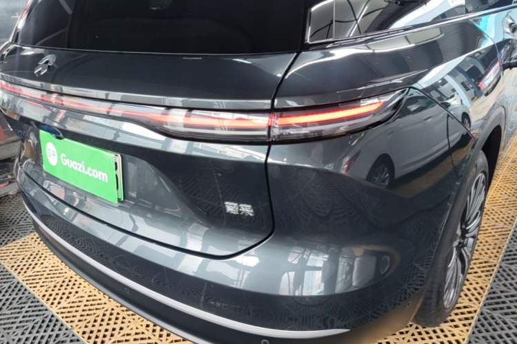 Used Nio ES8 2024 75 kWh Right Rear Taillight