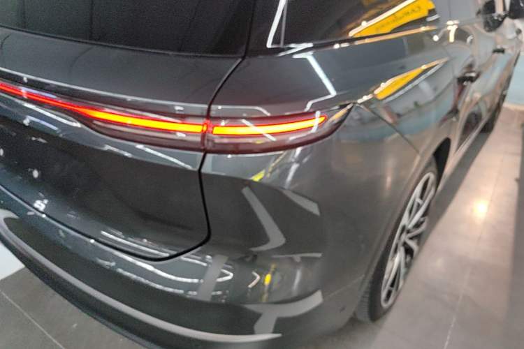 Used Nio ES8 2024 100kWh Signature Edition Right Rear Taillight