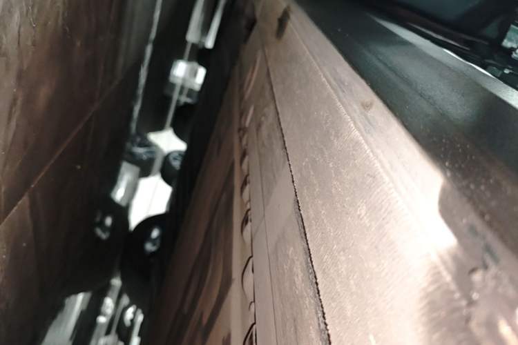 Used Nio ES8 2024 100kWh Right Side Sill