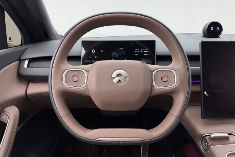 Used Nio ES8 2024 100kWh Signature Edition Steering Wheel