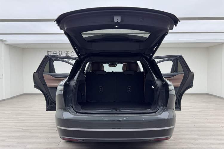 Used Nio ES8 2024 100kWh Signature Edition Trunk