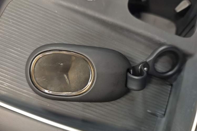 Used Nio ES8 2024 75 kWh Vehicle Key