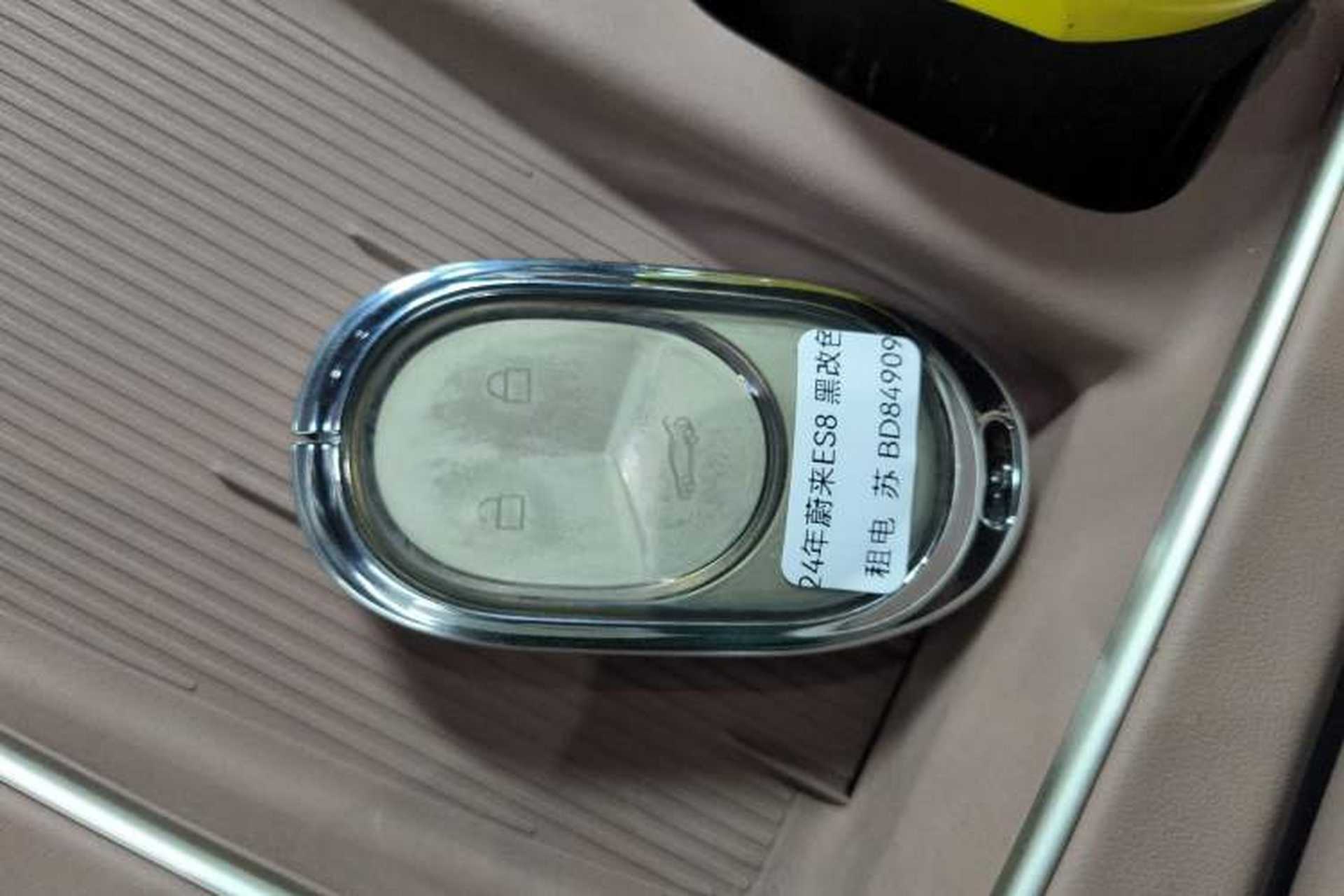 Used Nio ES8 2024 75 kWh Interior 1