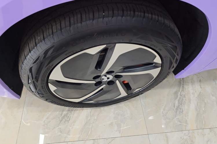 Used Nio ES8 2024 75 kWh Exterior 4