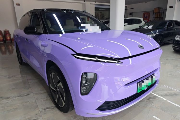 Used Nio ES8 2024 75 kWh Front Right 45 Deg
