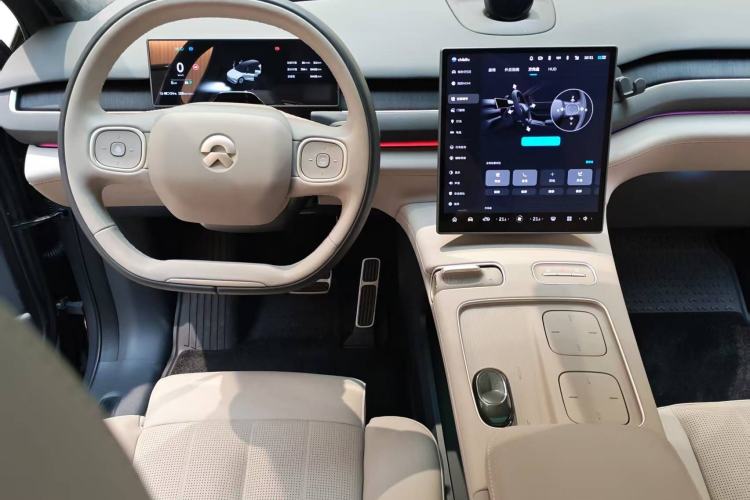 Used Nio ES8 2024 75 kWh Audio And AC Panel