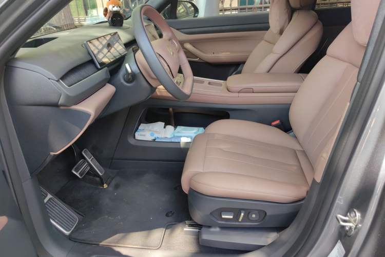 Used Nio ES8 2024 100kWh Driver Seat