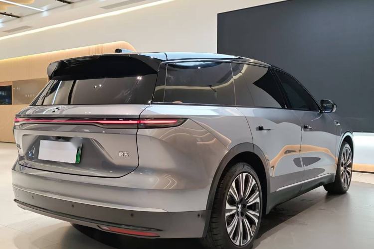 Used Nio ES8 2024 75 kWh Exterior 4