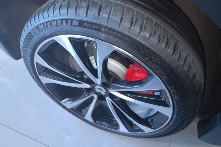 Used Nio ES8 2024 100kWh Signature Edition Exterior 5